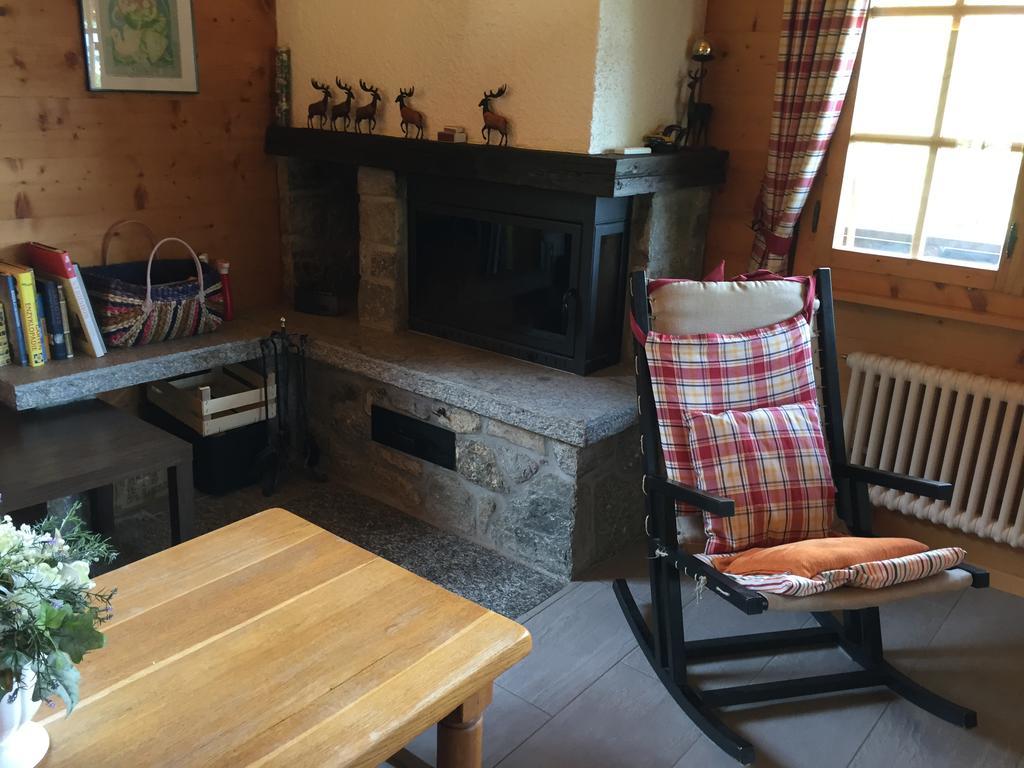 Chalet Charming Grächen Chambre photo